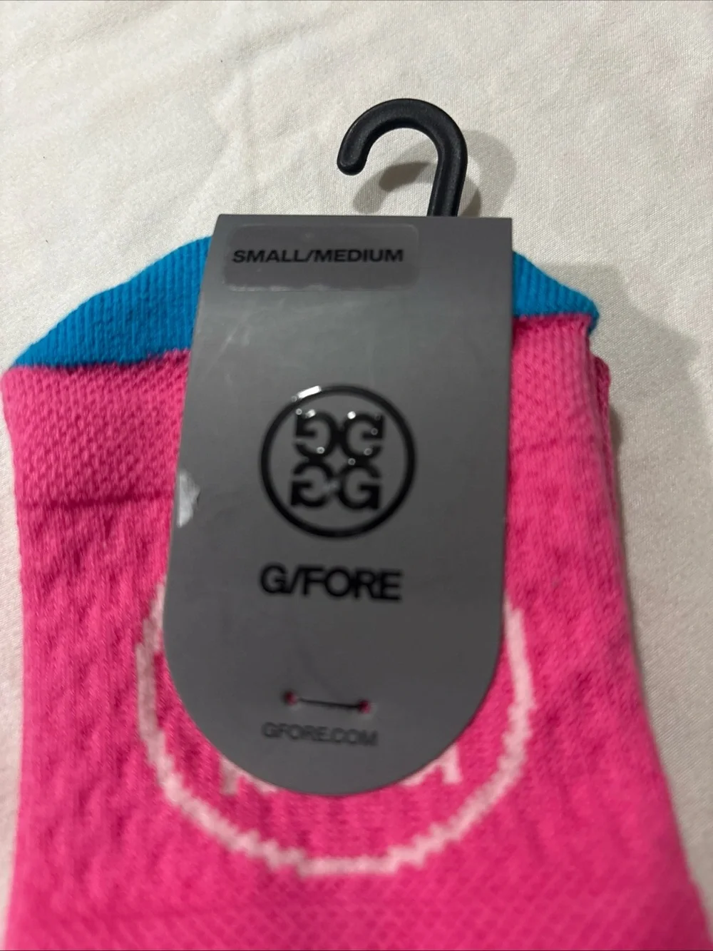 G/FORE Low-Cut Performance Socks in Pink, Black & Blue